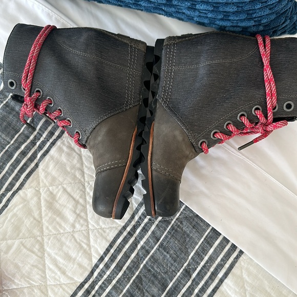 EUC Sorel PDX 1964 Wedge - Picture 3 of 7